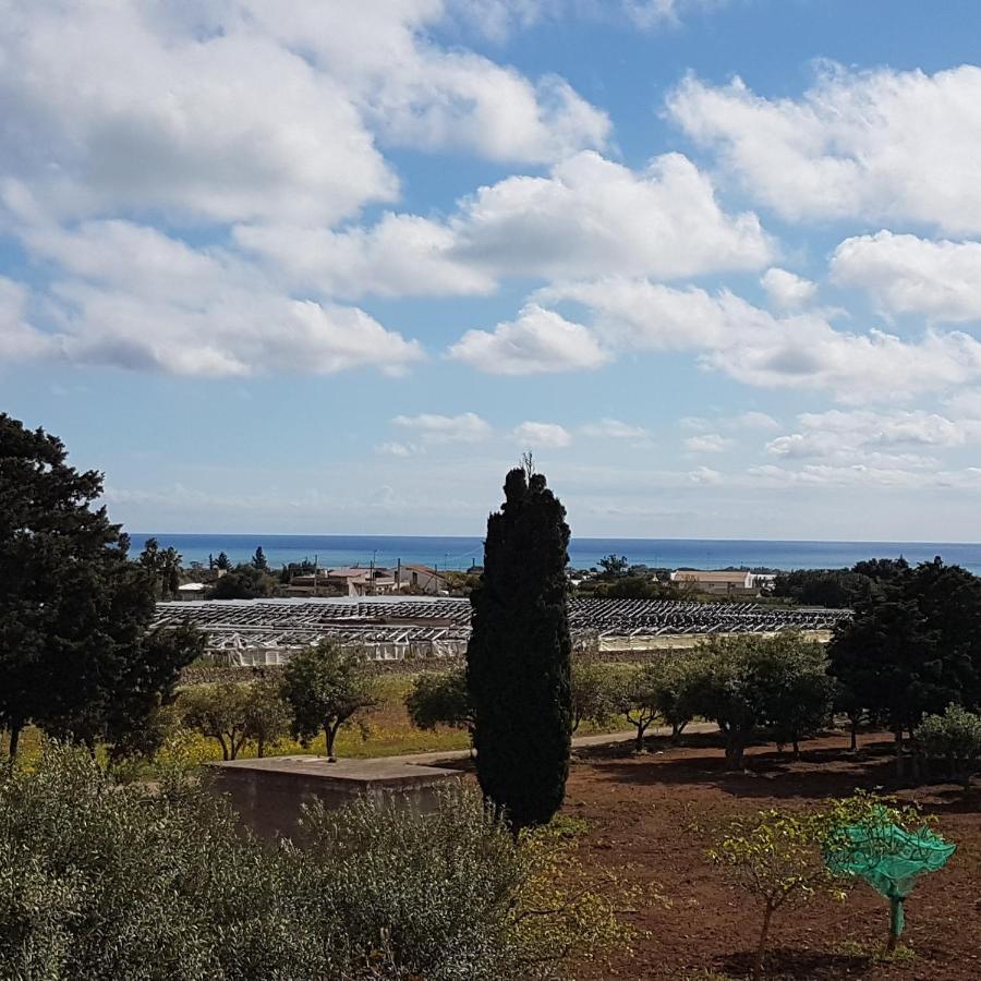 Turtle Island Apartments Santa Croce Camerina Bagian luar foto