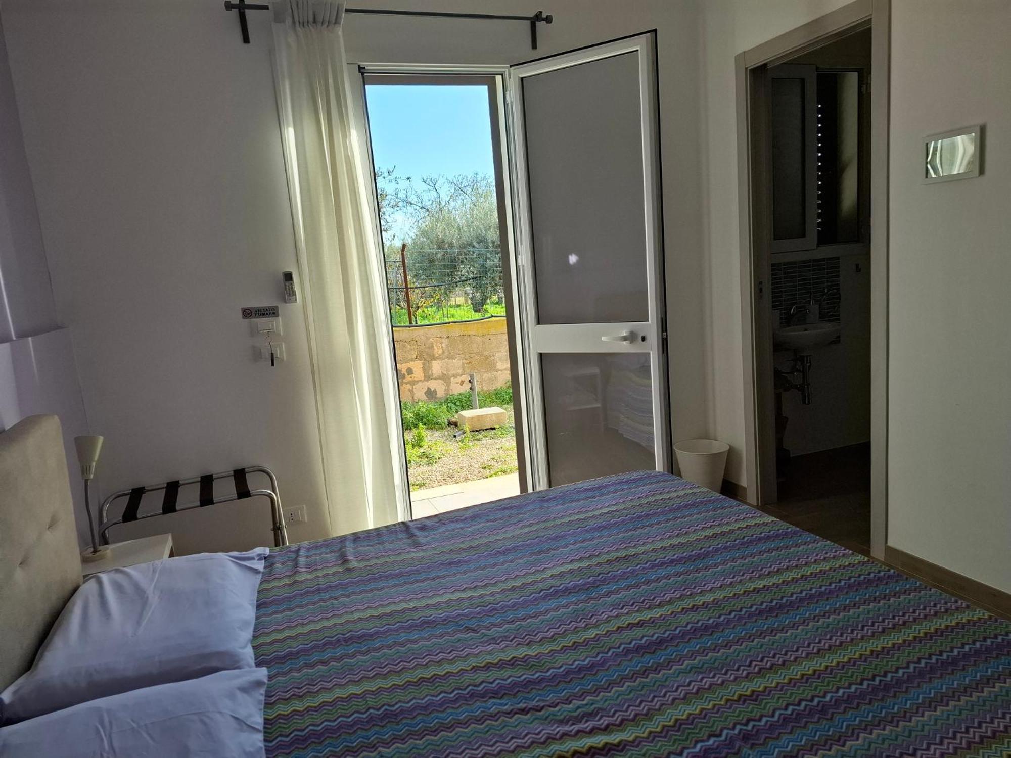 Turtle Island Apartments Santa Croce Camerina Bagian luar foto