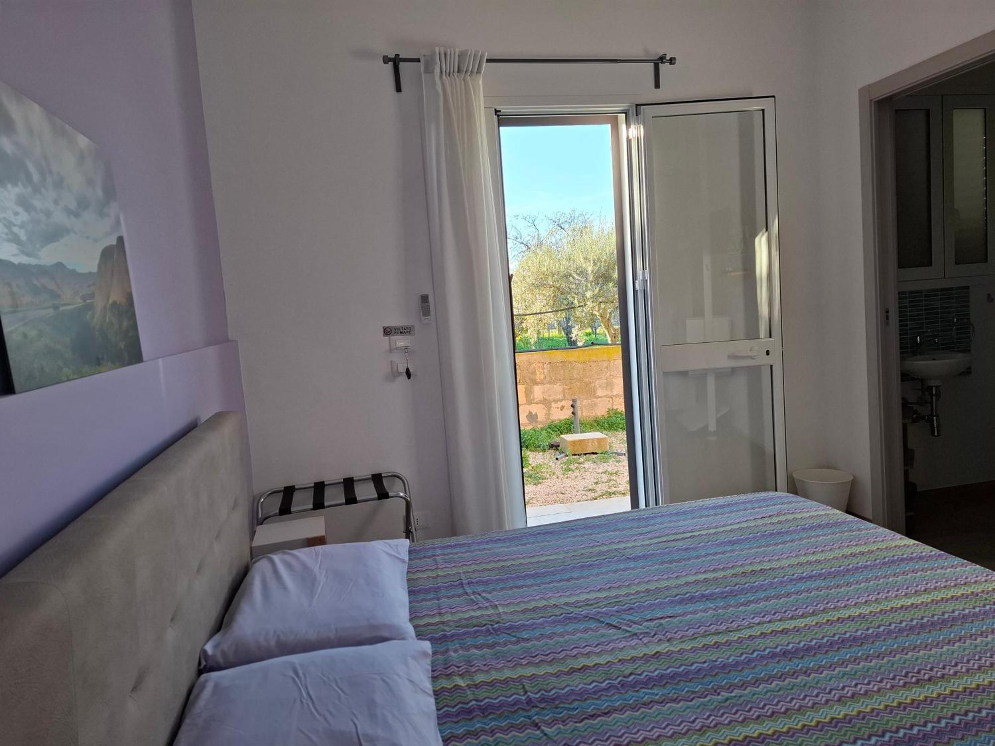 Turtle Island Apartments Santa Croce Camerina Ruang foto